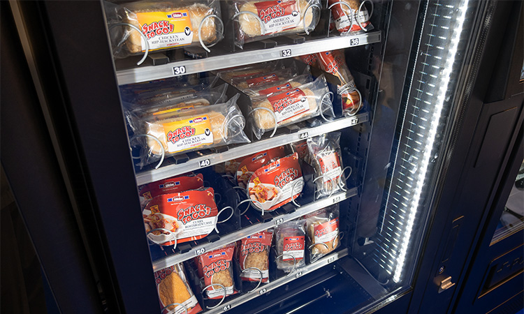 Der Produzent herzhafter Vending-Snacks, die Fleischwarenfabrik Dieter Hein, musste im Oktober 2025 Insolvenz in Eigenregie anmelden und wird jetzt von der Goldschmaus-Gruppe übernommen. Foto: Poppe