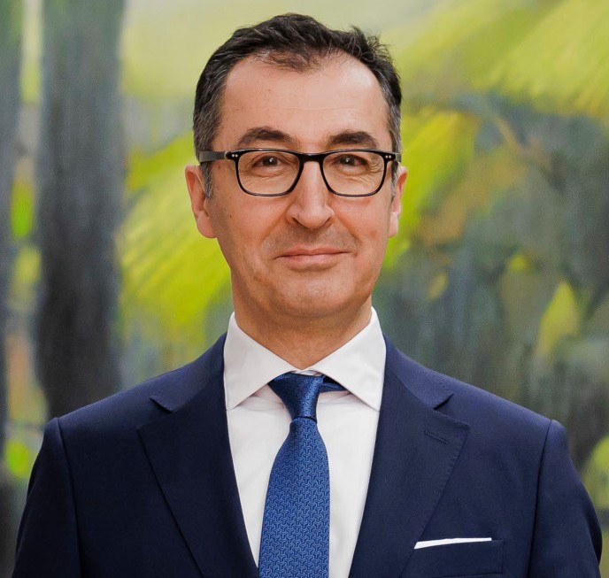 Cem Özdemir ist neuer Bundesernährungsminister. Foto: BMEL/Thomas Trutschel/Phototek