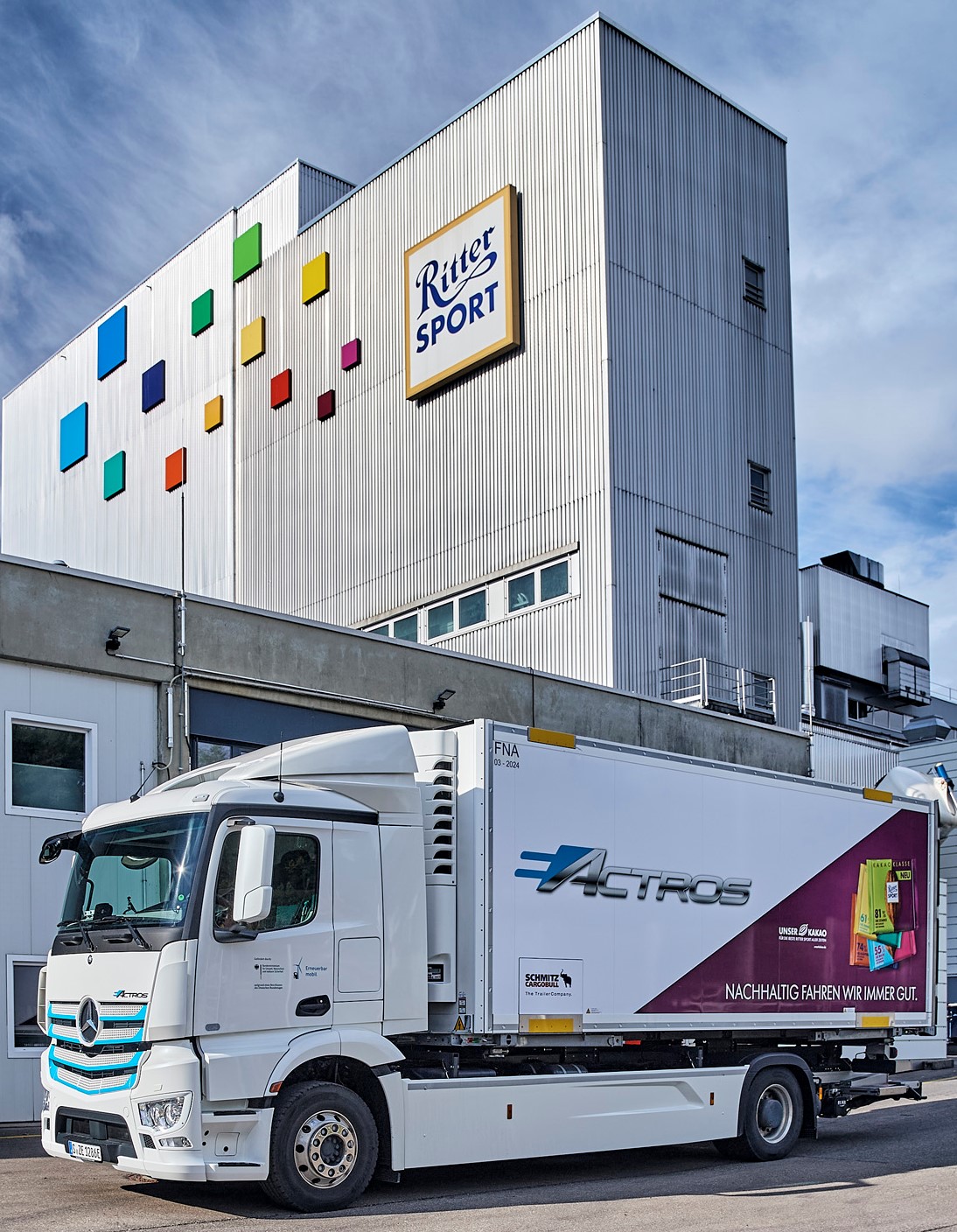 Ritter-Sport testet den 18-Tonner eActros von Mercedes Benz. Foto: Ritter-Sport